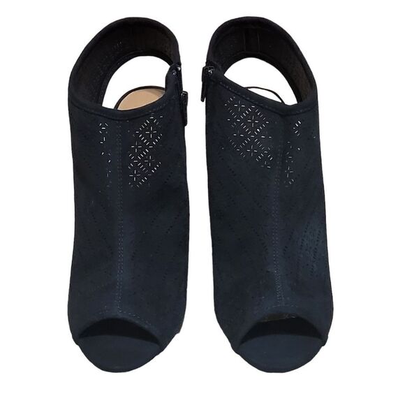 Black dye cut booties - Picture 1 of 4